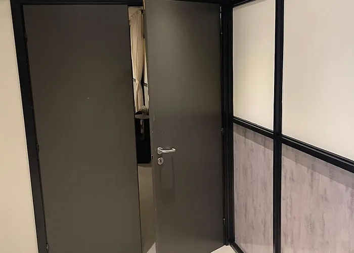 In 아파트 *